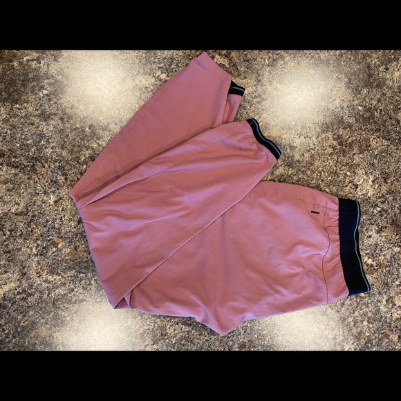 *Scrub Set* Grey’s Anatomy iMPACT - Picture 2 of 7